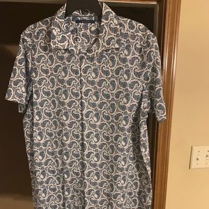 Short sleeve buttoned down shirt